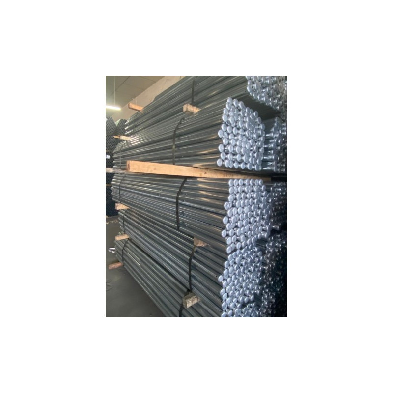 Pack de 5 Postes Galvanizados 2,40 m con Tapones | Alta Calidad Pack de 5 Postes Galvanizados 2,40 m con Tapones | Alta Calidad